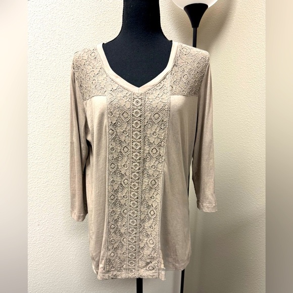Christopher&Banks Cream Top with 3/4 Sleeves and Lace Embellished Front size L - Picture 1 of 8